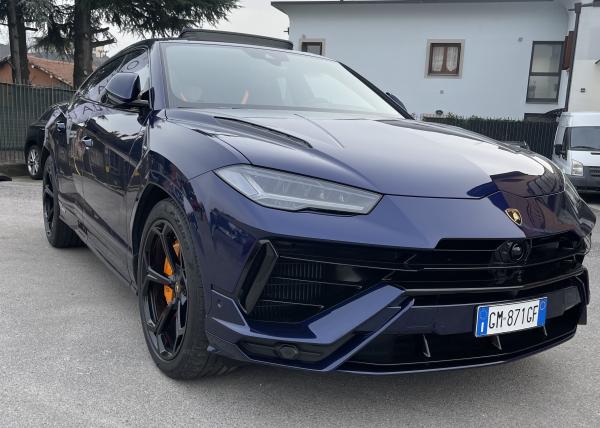 Lamborghini Urus 4.0 S Performante