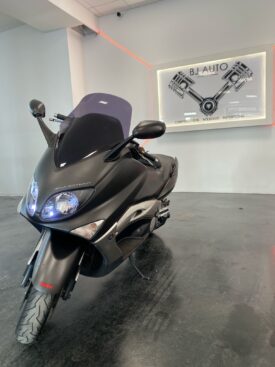 YAMAHA T-MAX