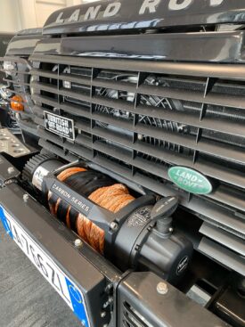 LAND ROVER DEFENDER