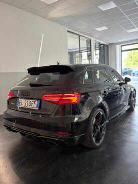 AUDI RS3