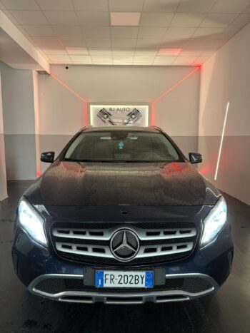 MERCEDES GLA 200 d